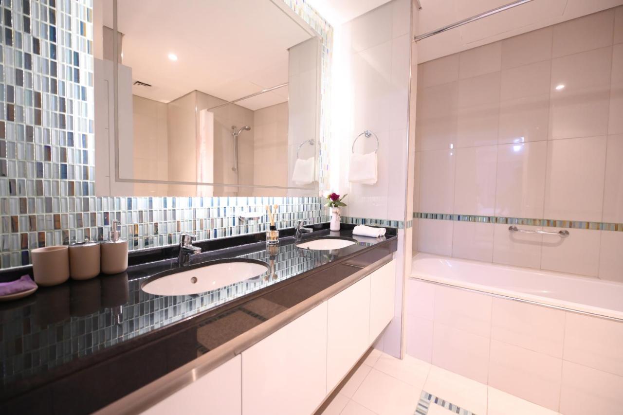 Trinity Holiday Homes - Discover The True Definition Of Luxury At 2Br In Dubai Marina Ngoại thất bức ảnh